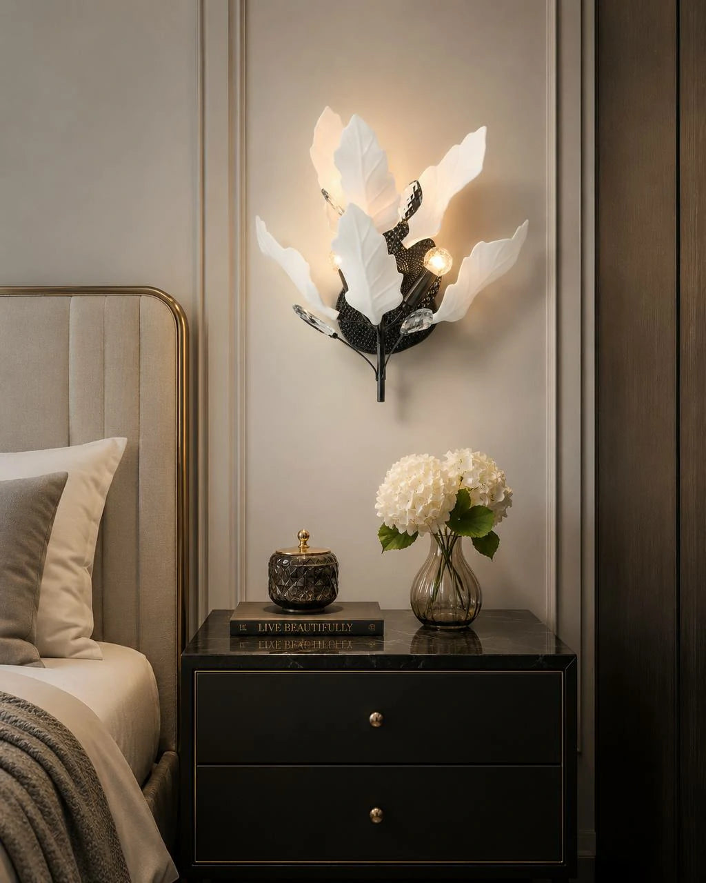Noir Royal Wall Sconce