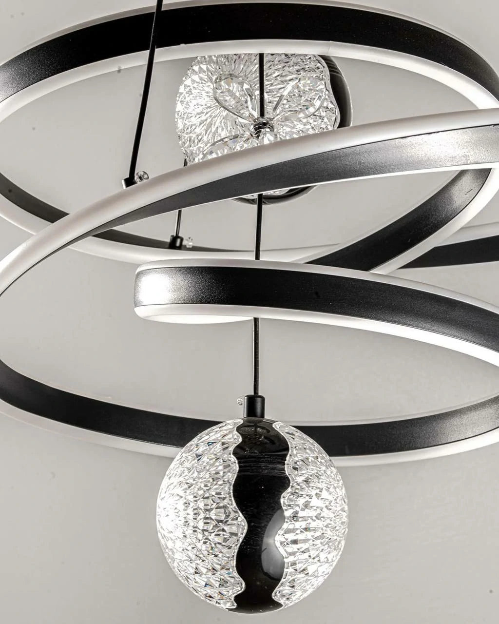 Black Rings Crystal Pendant – warm light