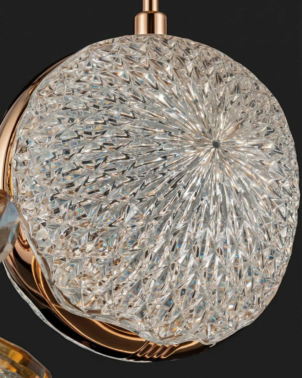 Gold Rings Crystal Pendant – lit