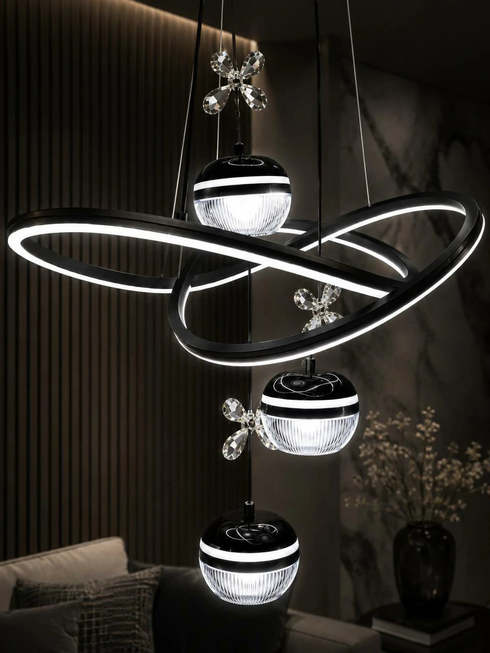 Elite Ring Black Pendant – installed